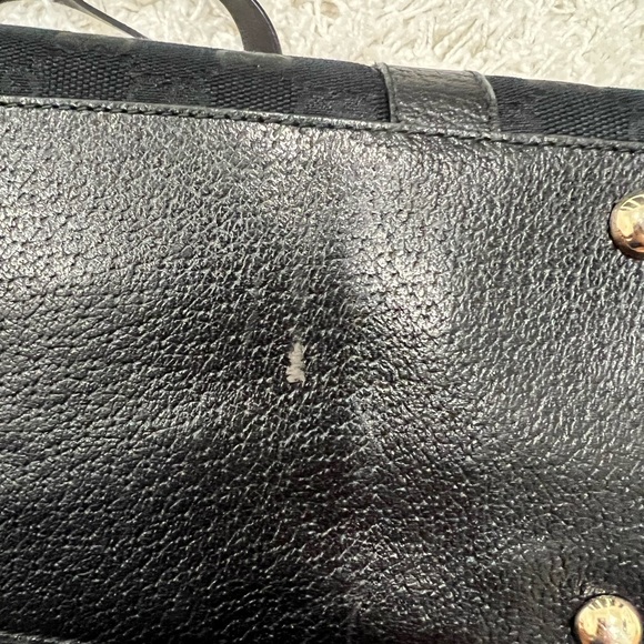 Gucci Purse - Picture 7 of 13